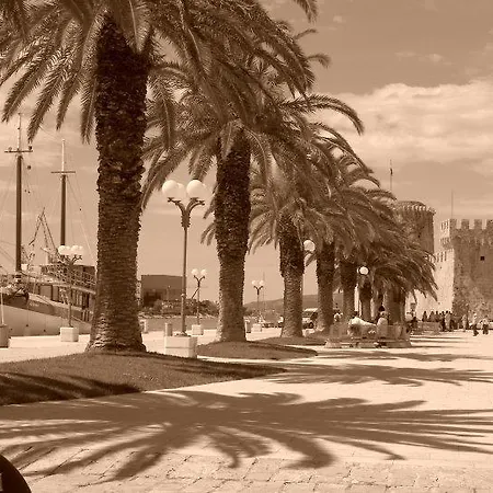 아파트 Sunset 트로기르