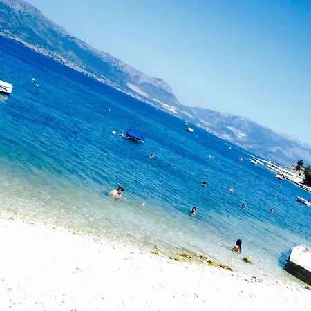 아파트 Sunset 트로기르