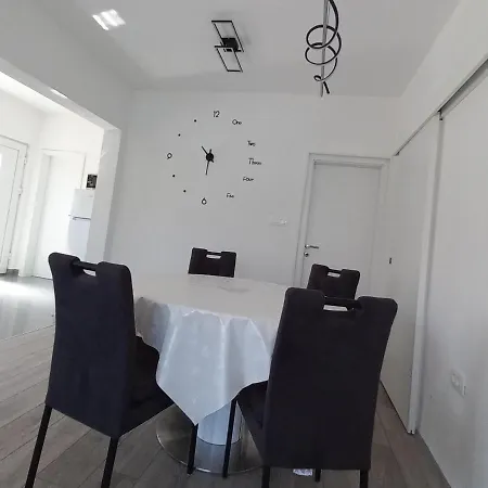 Sunset Διαμέρισμα Τρογκίρ